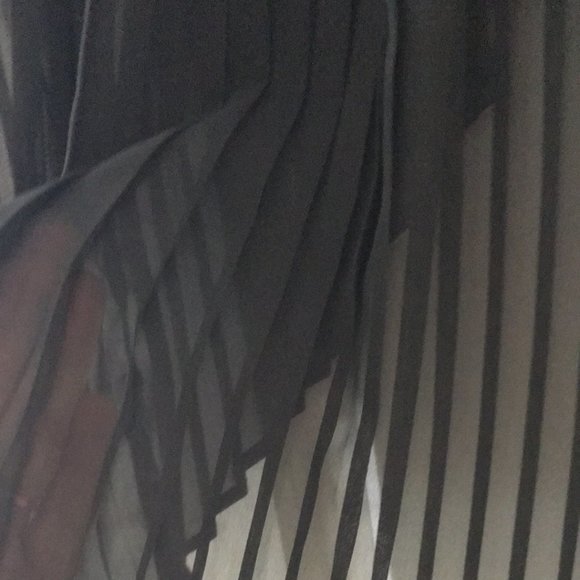 Pleated High Low Chiffon Skirt - Picture 5 of 5